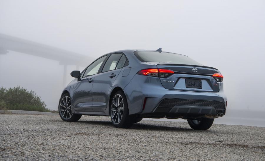  Toyota Corolla XSE Sedan 2019 года  (NA) (фото 11 из 45)